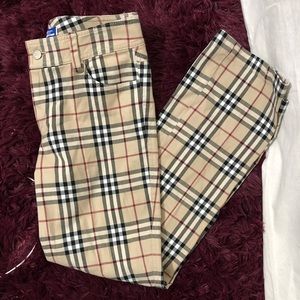 Burberry trousers/pants